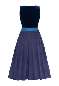 Dirndl Fanny, exklusives Samt Dirndl in der Farbe Marine